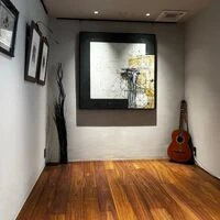 画像8407：曲線と陰影が紡ぐ、緑に開く邸宅
